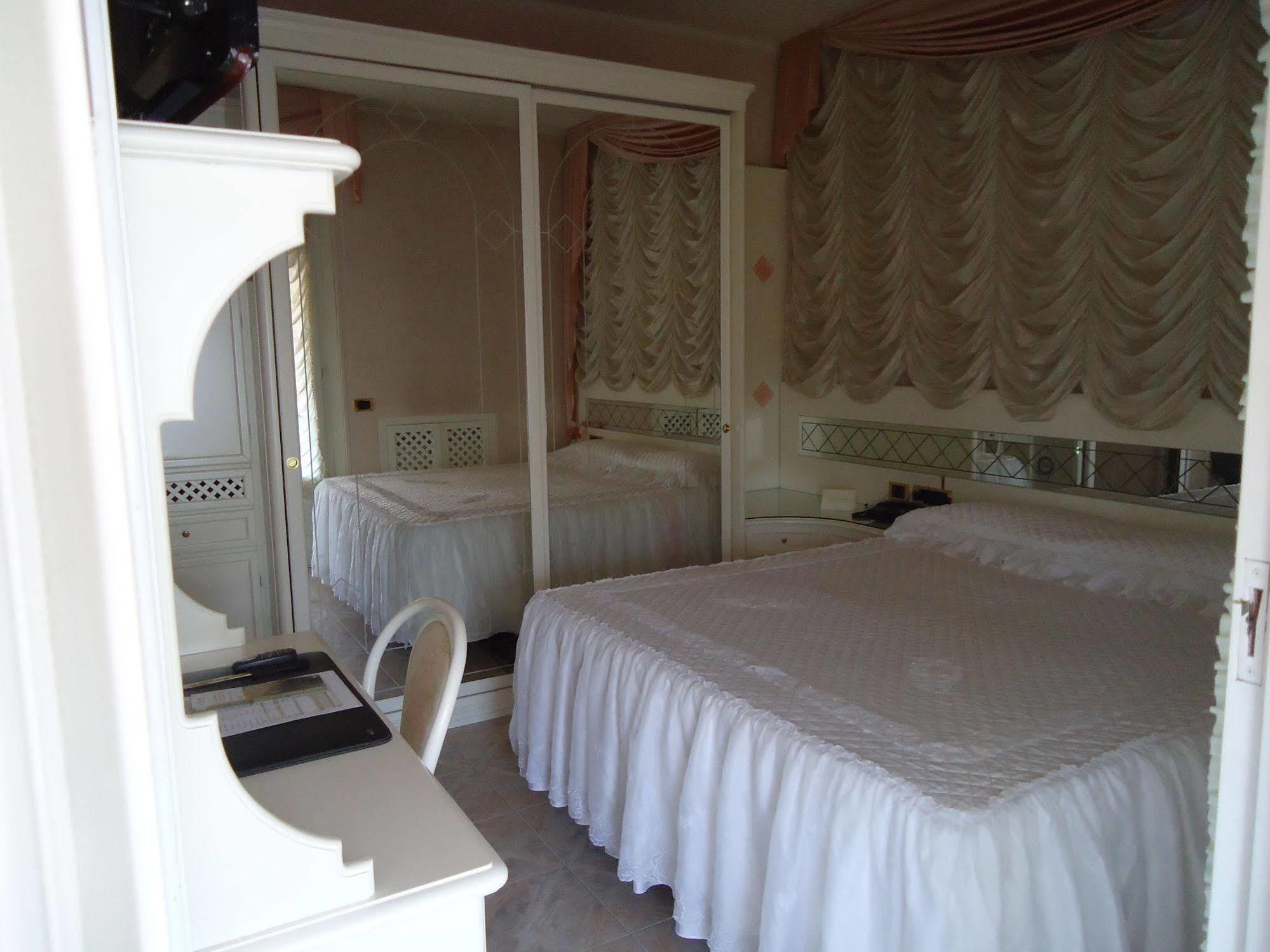 Hotel Matilde 마리나디마사 외부 사진