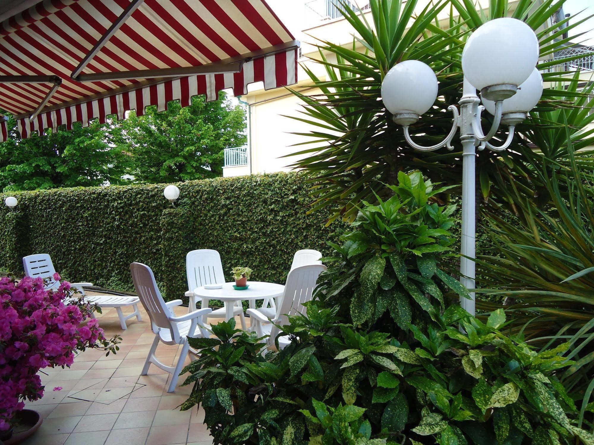 Hotel Matilde 마리나디마사 외부 사진